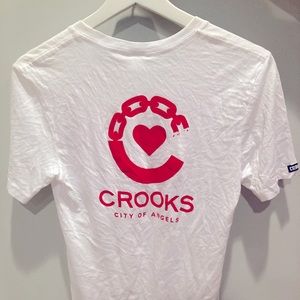 Crooks & Castles v-neck shirt